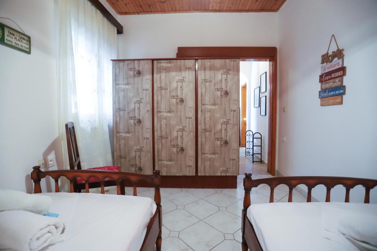 Family House At Corfu Town Apartman Kültér fotó