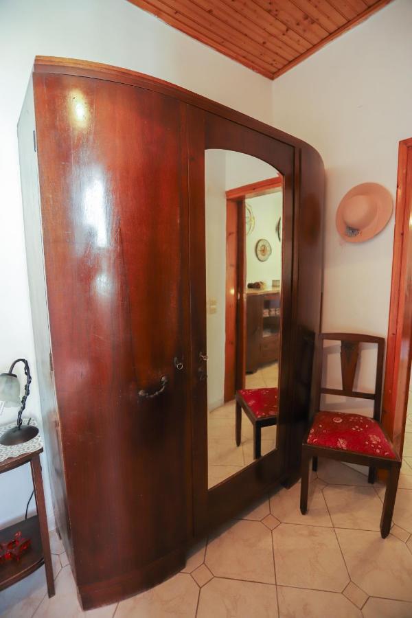 Family House At Corfu Town Apartman Kültér fotó