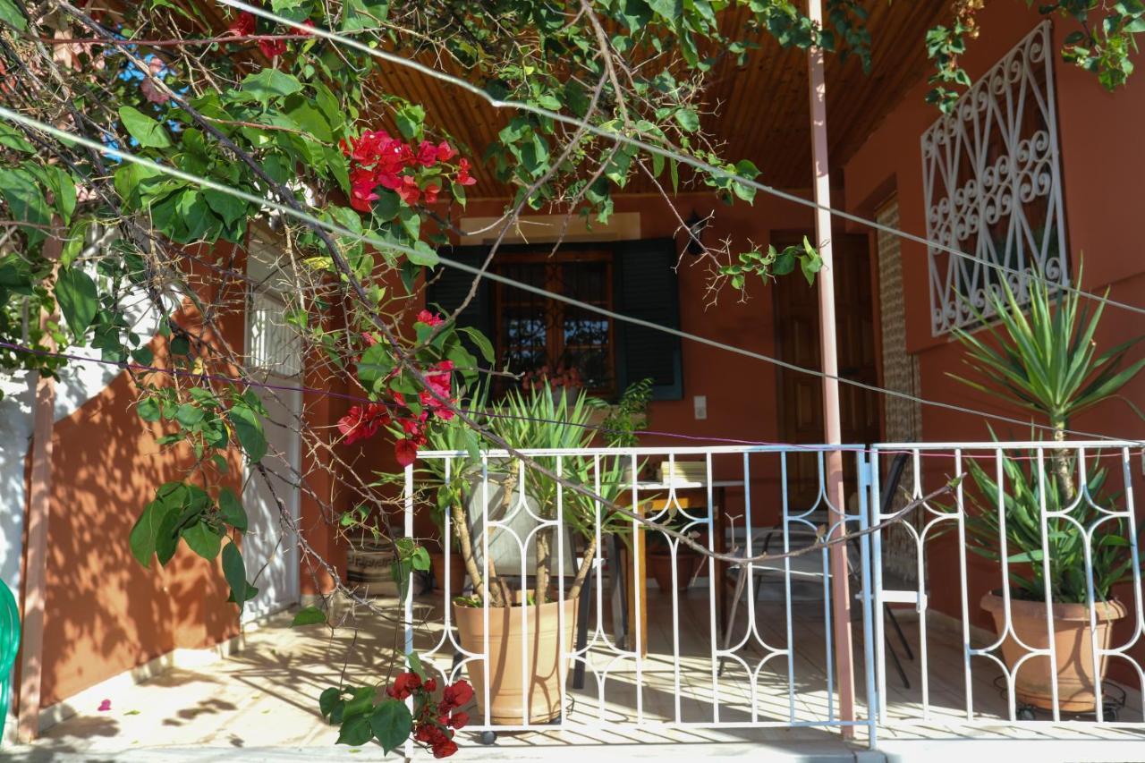 Family House At Corfu Town Apartman Kültér fotó